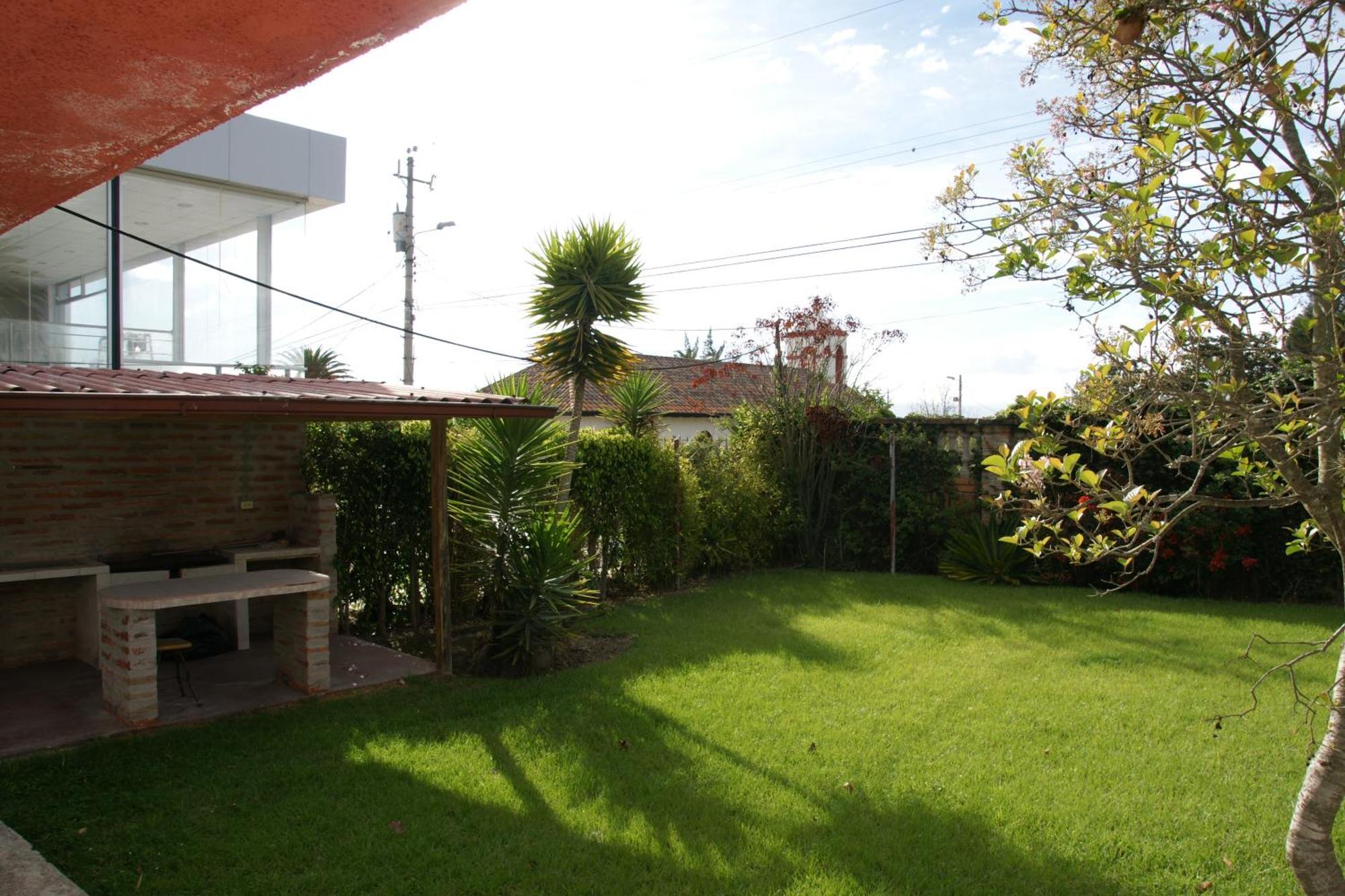 Hostal El Parque Tababela Phòng bức ảnh